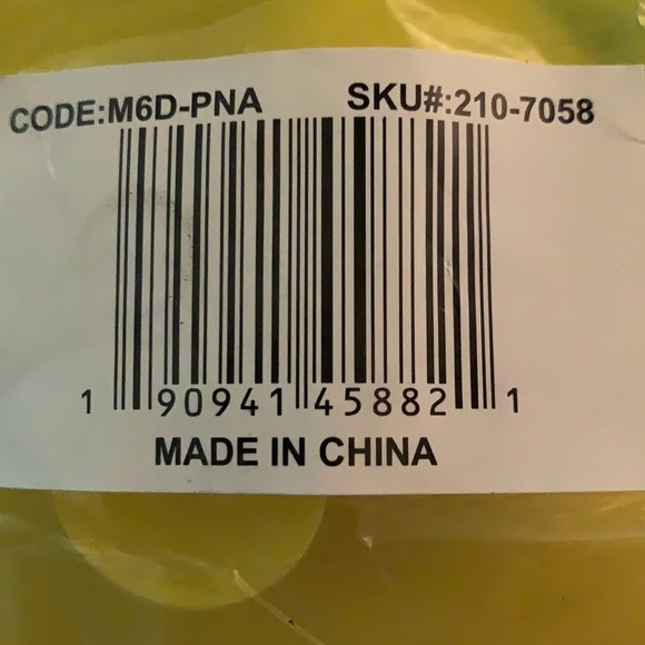 NWT Novelty Yellow & Green Pineapple Makeup Brush Silicone Cleaning Pad - Picture 5 of 5